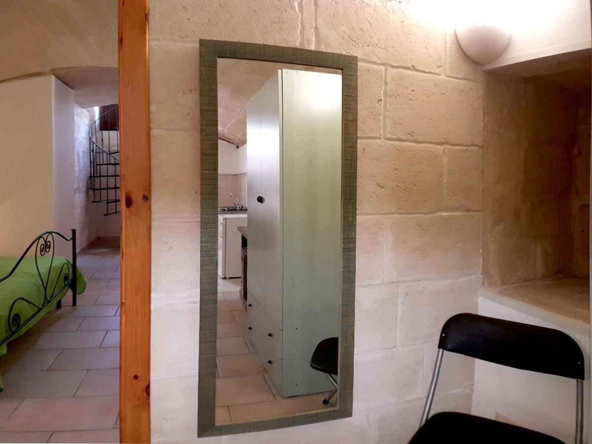 Oikia Vacanze Uggiano La Chiesa Casa Dante מראה חיצוני תמונה