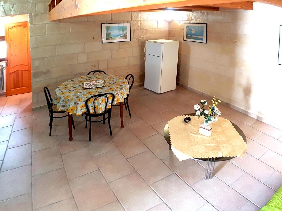 Oikia Vacanze Uggiano La Chiesa Casa Dante מראה חיצוני תמונה