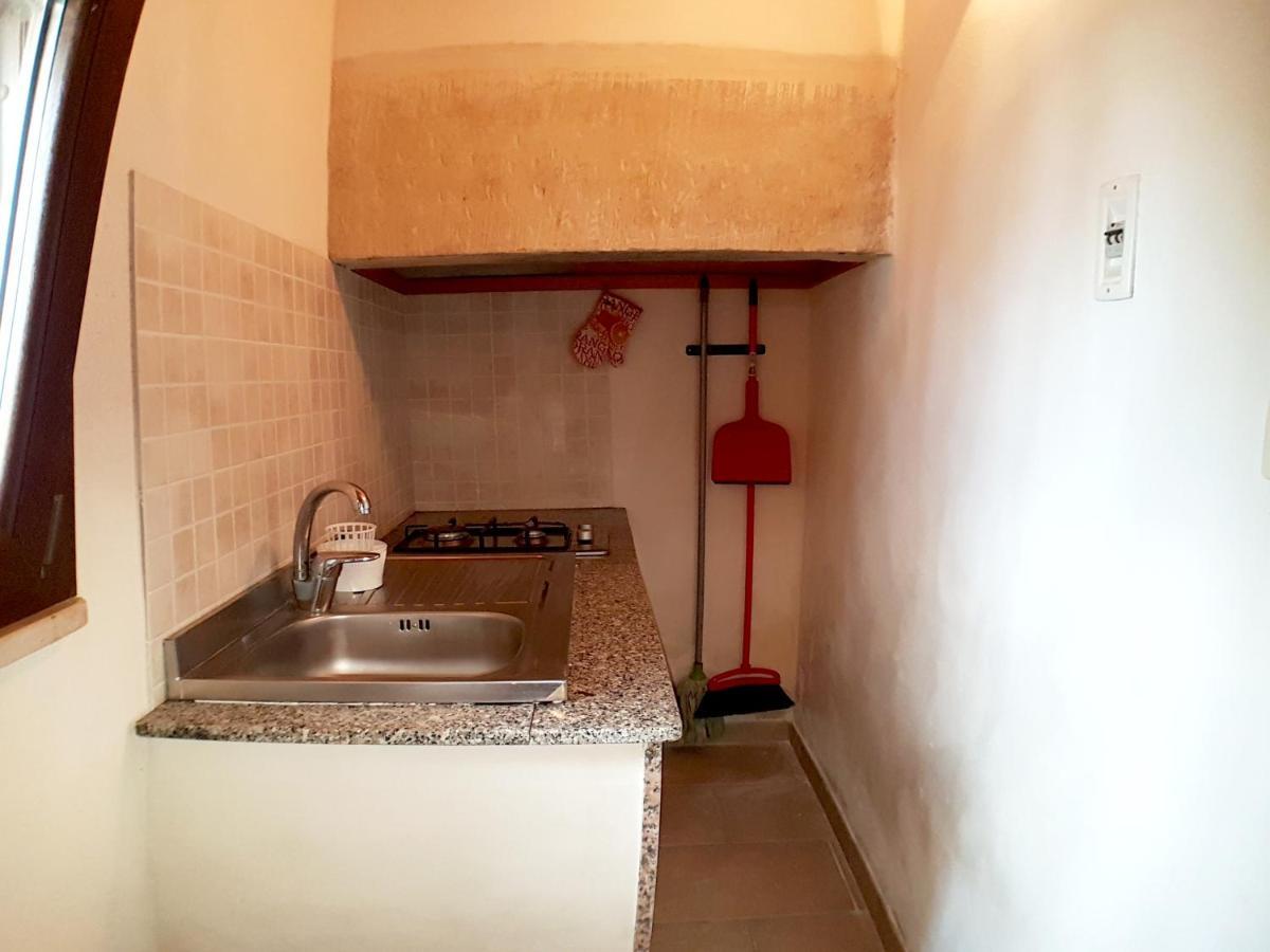 Oikia Vacanze Uggiano La Chiesa Casa Dante מראה חיצוני תמונה