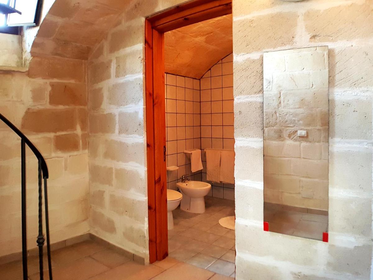 Oikia Vacanze Uggiano La Chiesa Casa Dante מראה חיצוני תמונה